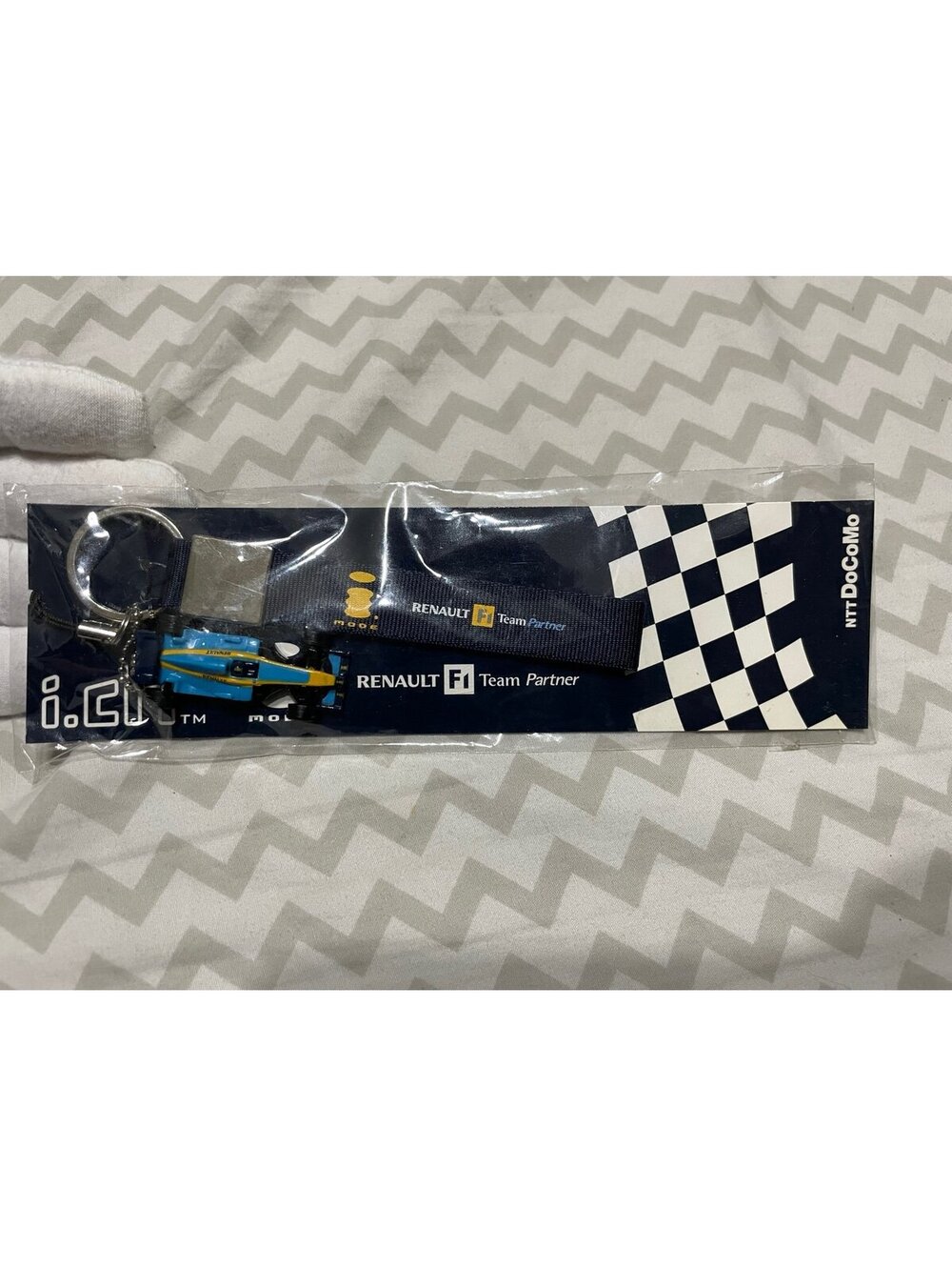renault f1 keychain Vintage Formula 1 Nttdocomo Japan Exclusive